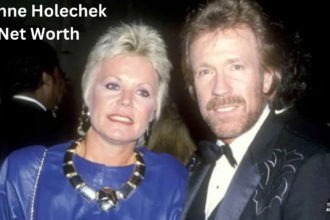 Dianne Holechek Net Worth